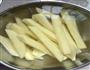 减肥零食-烤箱版无油薯条的做法图解1