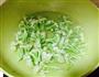 番茄鸡蛋炒菜花的做法图解1
