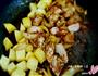 干锅土豆鸡翅的做法图解3