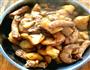 鸡脖炖土豆的做法图解1
