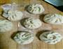 韭菜鸡蛋虾仁包子的做法图解12