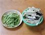 茄子干煸四季豆的做法图解2