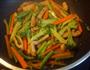 西兰花豆角炒肉的做法图解13