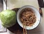 圆白菜扣肉的做法图解1