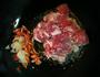 小芹菜炒肉的做法图解3