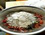 土豆胡萝卜鸡蛋饼的做法图解2
