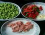 豆子炒肉的做法图解1