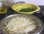 韭菜炒绿豆芽的做法图解1