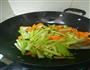 胡萝卜苦瓜炒肉片的做法图解4