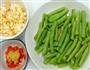 咸蛋干煸四季豆-咸蛋炒蔬的做法图解1