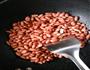 油炸花生米的做法图解2