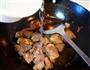 土豆焖牛肉的做法图解4
