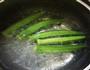 秋葵炒蛋的做法步骤2