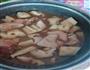 猪脚炖莲藕的做法图解3