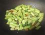 青瓜炒虾仁的做法图解5