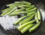 秋葵沙拉的做法图解2