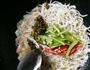 酸菜汤米粉的做法图解7