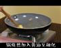 虾仁水波蛋法棍的做法图解1
