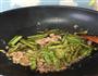 干煸四季豆的做法图解6