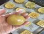 广式莲蓉蛋黄月饼的做法图解5
