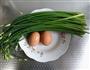 韭菜梗炒鸡蛋的做法图解1