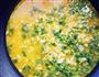 茼蒿米饭鸡蛋饼的做法图解4