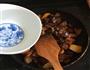 红烧肉炖土豆的做法图解7