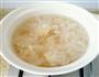 紫薯百合银耳羹的做法图解1