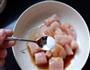手捏菜炒鸡肉的做法图解7