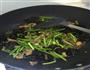 蒜苔炒肉的做法图解5