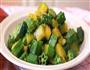 嫩南瓜炒秋葵的做法图解5
