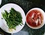蒜薹炒肉的做法图解1
