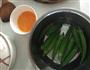 只需三部的美味-秋葵炒鸡蛋的做法图解1