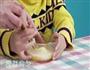 轻松熊蛋包饭的做法图解1