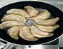 冰花煎饺的做法图解6