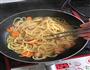 咖喱芝士烤肠牛肉意大利面的做法图解6
