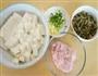 榨菜肉末蒸豆腐的做法图解1
