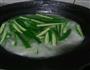 私房白灼黄秋葵的做法图解3