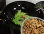 虹豆蛋炒饭的做法图解7