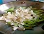 大西芹荟鲜百合的做法图解4