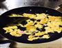 脆哨炒鸡蛋的做法图解5