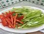 芹菜炒牛肉的做法图解2