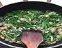 花甲肉炒韭菜花的做法图解5
