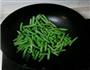 干煸四季豆炒肉的做法图解1