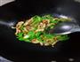 青椒炒肉的做法图解4