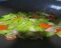 西芹炒肉片的做法图解4