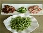 五花肉腊肠豇豆闷饭的做法图解3
