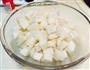 糖醋藕丁的做法图解1