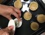 广式莲蓉蛋黄月饼料理没烦恼的做法图解16