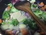 鲜蔬鸡肉奶炖的做法图解9